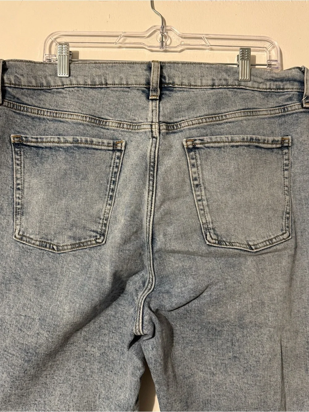 Old Navy Women's Size 16 Light Blue Extra High Rise Straight Jeans